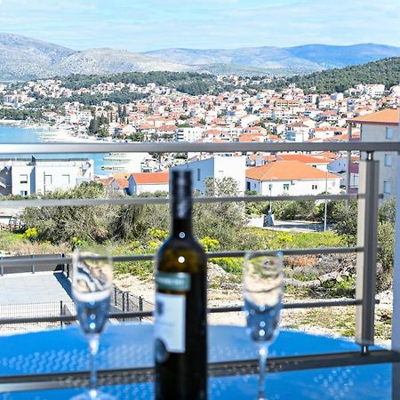 Luxury Apartment With Swimming Pool Ana Τρογκίρ Εξωτερικό φωτογραφία