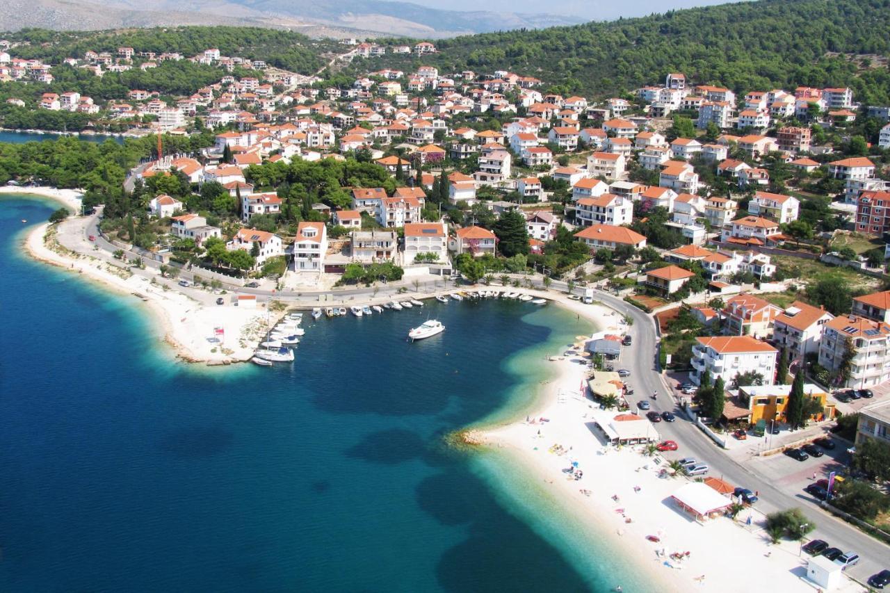 Luxury Apartment With Swimming Pool Ana Τρογκίρ Εξωτερικό φωτογραφία